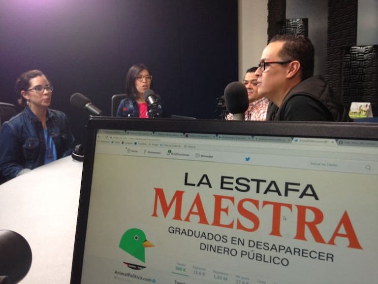 Nayeli Roldán y Miriam Castillo, dos de las autoras de #LaEstafaMaestra en El Weso