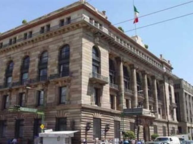 Recorta Banxico expectativa de crecimiento 2011-2012