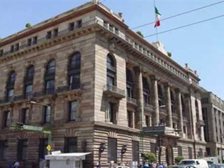 Recorta Banxico expectativa de crecimiento 2011-2012