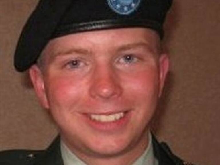 Crece indignación en EU sobre trato a responsable de WikiLeaks