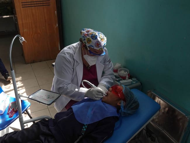 Se revisará salud de menores en todas las escuelas de México: Sheinbaum