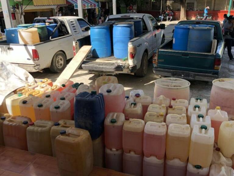 Policías ciudadanos detienen a 4 presuntos huachicoleros con 14 mil litros