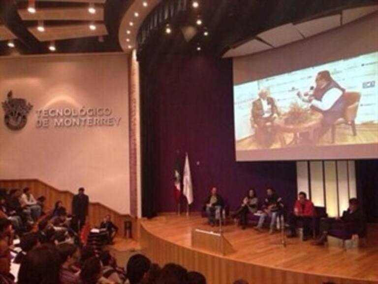 La tecnología cambió la forma de leer afirman escritores mexicanos