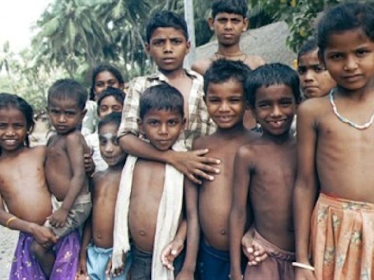 Cada año mueren en India 400.000 niños 24 horas después de haber nacido