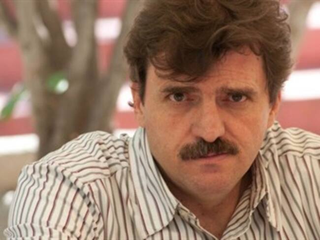 La ternura caníbal. Enrique Serna, escrítor. 29/04/13