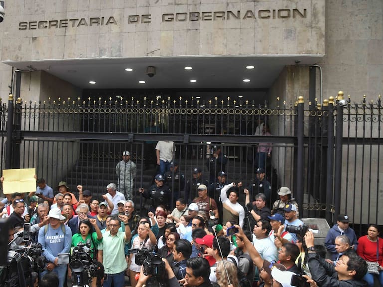 El secretario general de la Sección 9 adelantó que de no resolver este día, asistirán al AICM y por la tarde apoyarán la velada de las madres buscadoras.