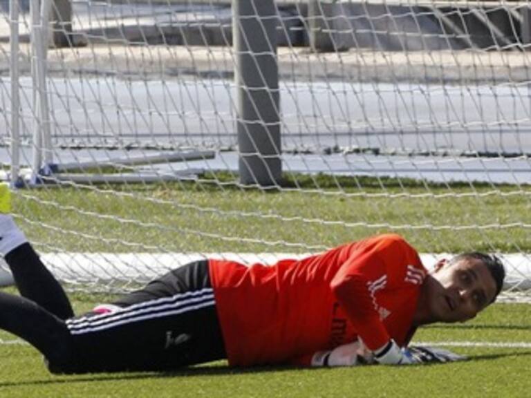 El día de Keylor: examen médico, presentación y entrenamiento