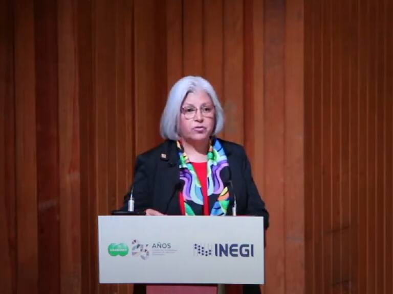La presidenta del INEGI Graciela Márquez Colín, resaltó datos de la ENSAFI 2023 como el estrés financiero que afecta más a mujeres que a hombres