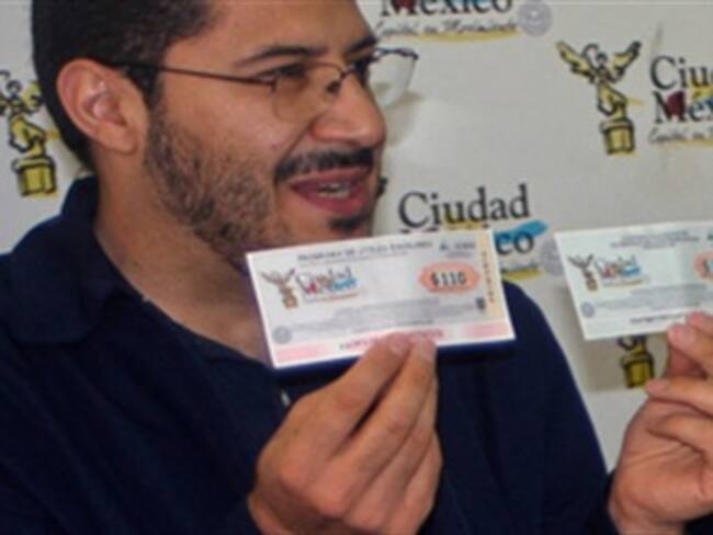 Entregará GDF a partir del 2 de mayo vales para útiles y uniformes