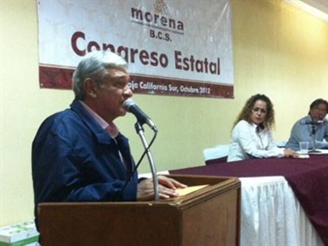 Visita AMLO Baja California Sur a pesar de huracán Paul