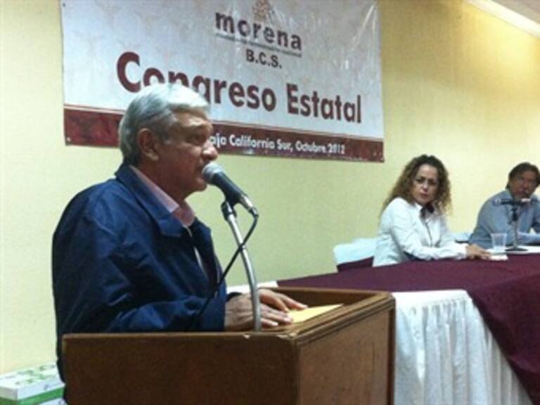 Visita AMLO Baja California Sur a pesar de huracán Paul