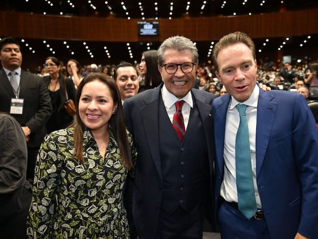 Monreal busca convencer al PVEM para aprobar la reforma sobre doble nacionalidad el 22 de septiembre