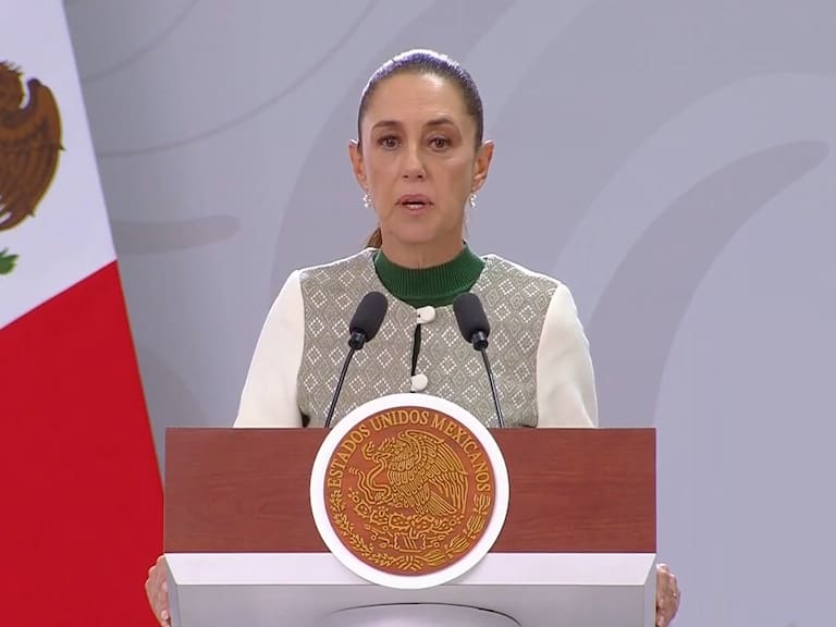 La presidenta, Claudia Sheinbaum se sorprendió al ser cuestionada sobre la decisión de la Corte de Estados Unidos de tumbar los aranceles que el presidente, Donald Trump