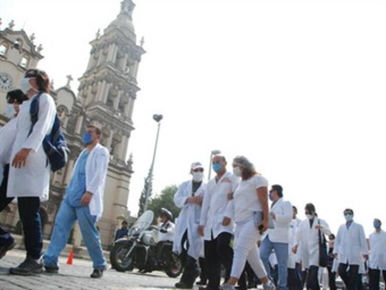 Deja tercer día de huelga de médicos hondureños a 4.000 personas sin consulta