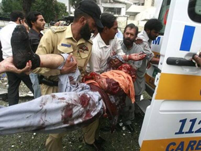Deja más de 100 heridos atentado en Pakistán