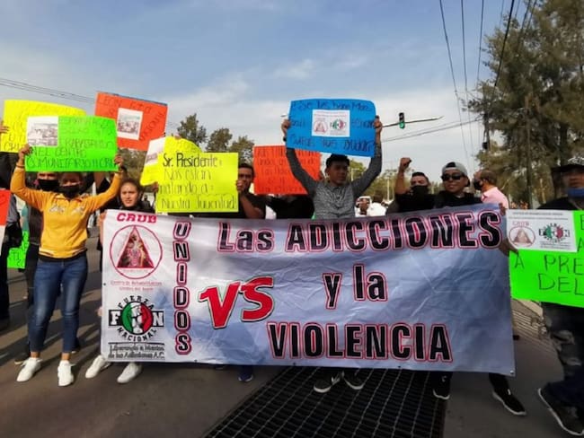 Anexos piden apoyo a AMLO para regularizarse