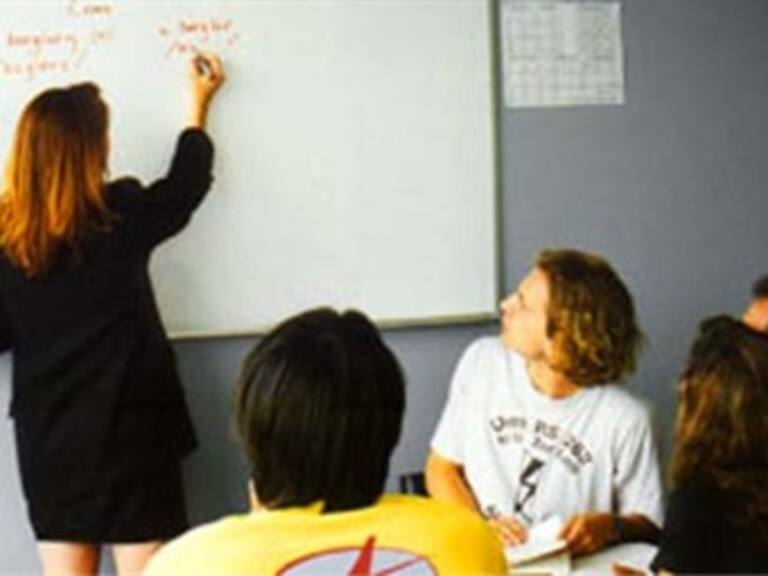 Finalizan alumnos el ciclo escolar 2009-2010