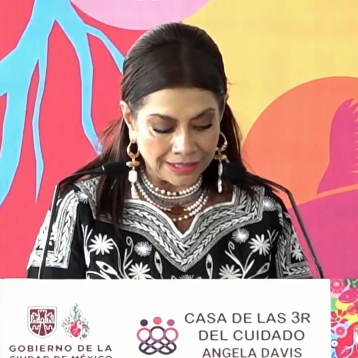 Con un minuto de silencio, Brugada rinde homenaje a Cuauhtémoc Cárdenas