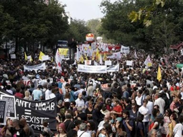 Adopta Senado francés polémica reforma al sistema de pensiones