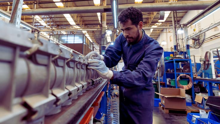 Jornada laboral de 12 horas: ¿Por qué Argentina lanzó una reforma para trabajar más?