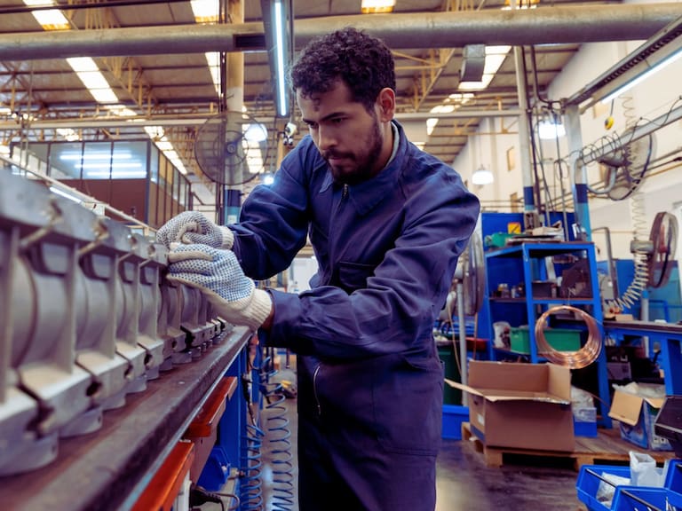 Nueva jornada laboral Argentina: aclaran si será obligatorio trabajar 12 horas. Getty Images
