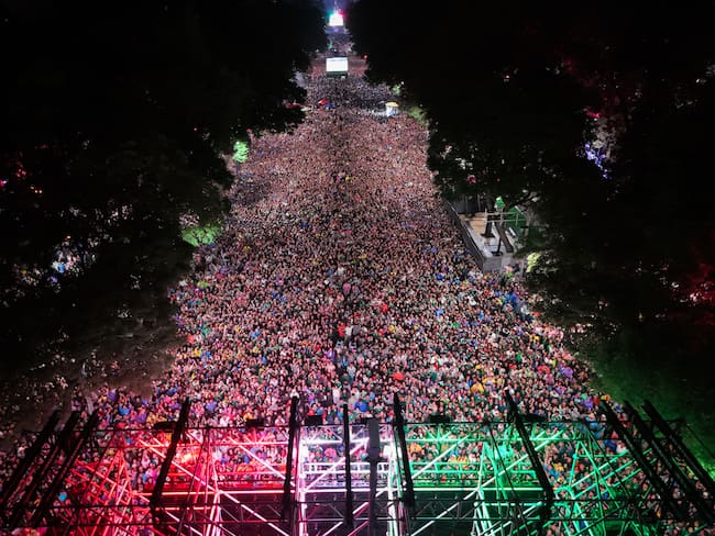 Caos en festejos del Ángel de la Independencia: Ajustarán protocolos tras estampida