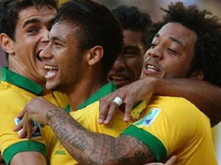 Vence Brasil a Uruguay en semifinal de Copa Confederaciones 2013