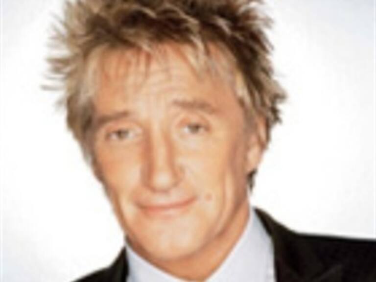 Se convierte Rod Stewart nuevamente en padre a los 66 años
