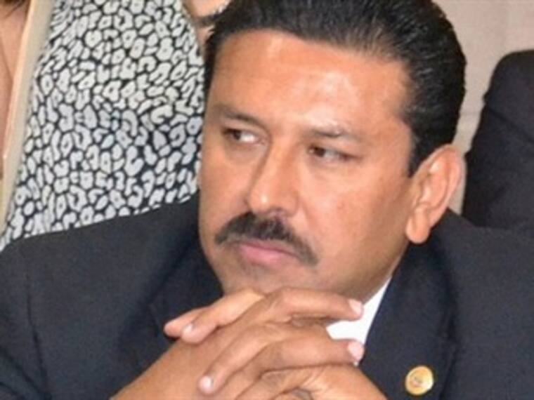 'Tenemos que hacer que en Guerrero se cumpla la ley'. Cuahutémoc Salgado, Líder del PRI en Guerrero. 25/04/13