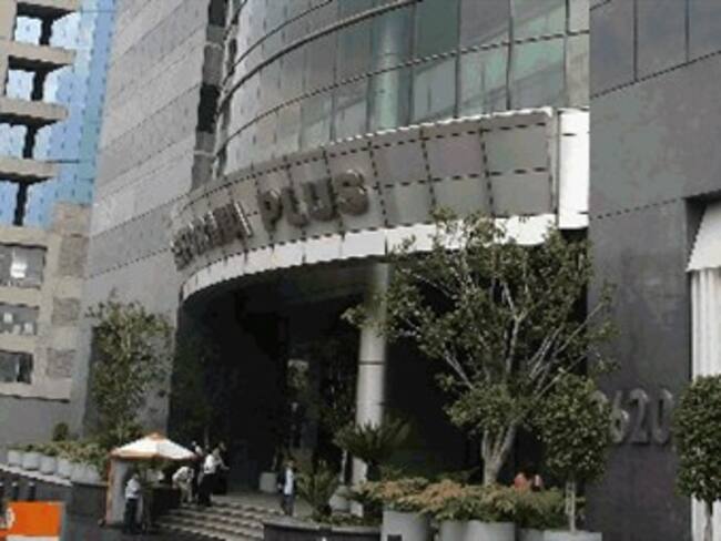 Toman maestros instalaciones de Radiorama. Filiberto García, coordinador de Noticieros Radiorama-Chilpanchingo. 04/04/13