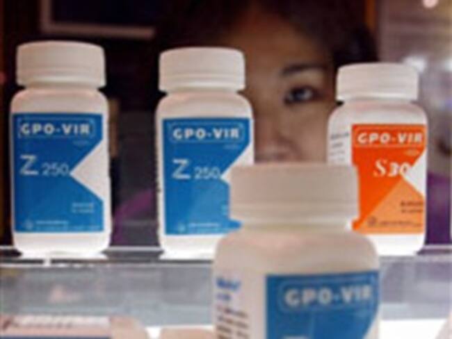 Compra EU 13 millones de antivirales y enviará 400 mil a México