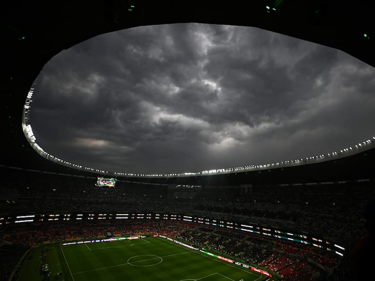 México vs Ecuador se retrasa por tormenta eléctrica en el Estadio Ciudad de México