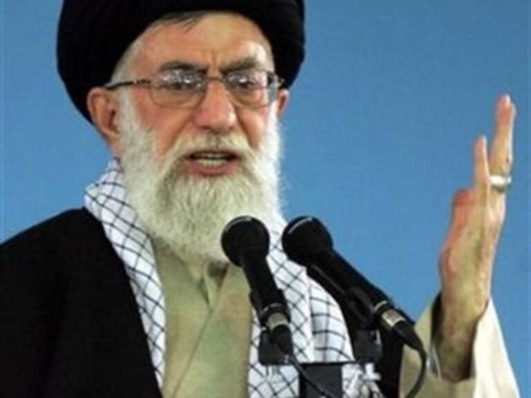 Líder opositor iraní bajo arresto domiciliario tras llamar a protesta