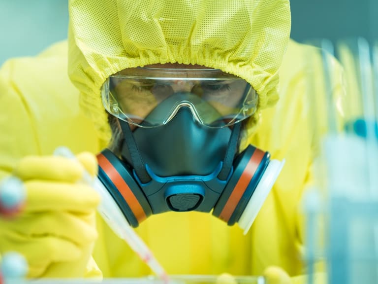 Declara la OMS emergencia de salud mundial por brote de ébola