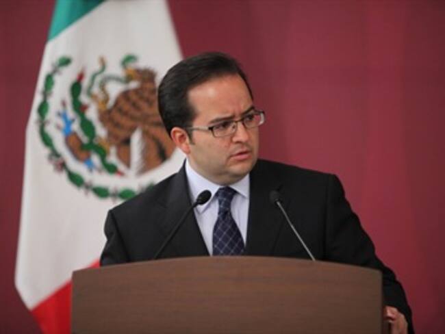 Confirma Poiré a 14 detenidos por fosas en Tamaulipas