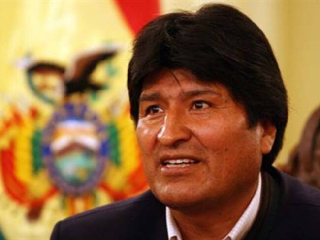 Ratifica Morales a 17 ministros tras renuncia de su gabinete