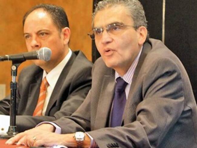 Destitución de policías federales en aeropuerto demuestra falta de control: José Antonio Ortega