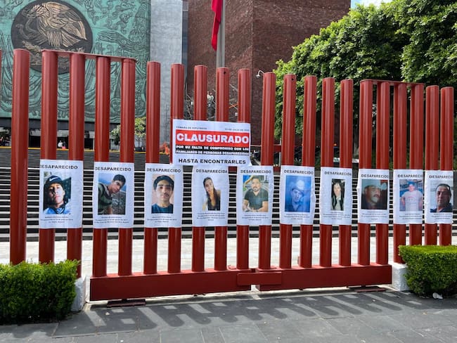 Colectivos de búsqueda “clausuran” la Cámara de Diputados