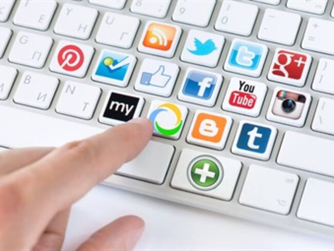 Redes sociales + trabajo = rendimiento