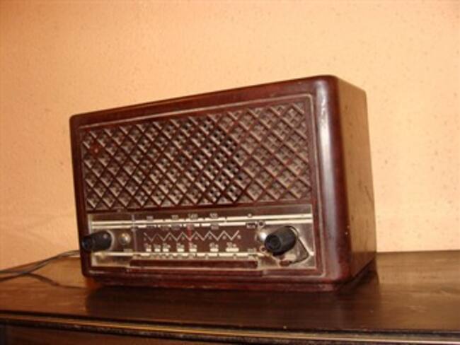 Así sonaba la radio: 'La policía siempre vigila'