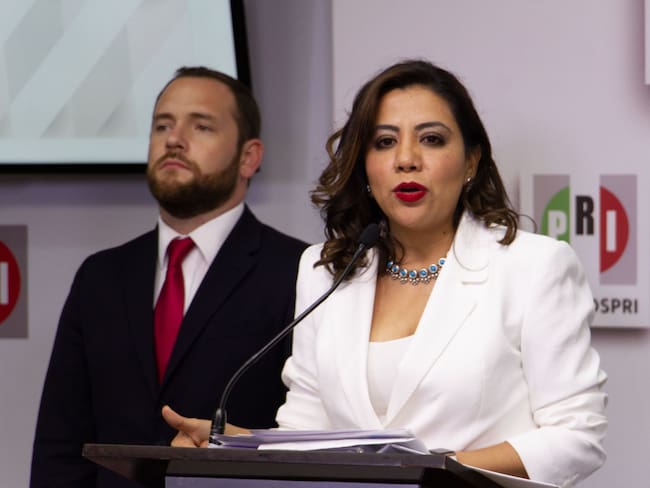 Busqué a “Alito” para ir juntos, reconoce Lorena Piñón