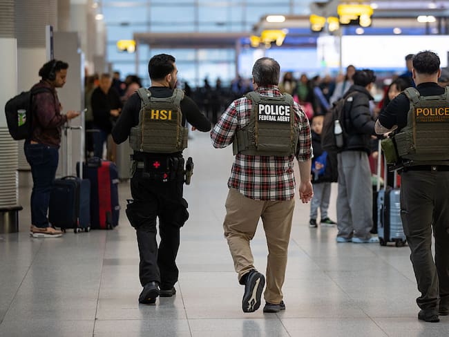 ICE en aeropuertos de Estados Unidos: ¿Qué está pasando y por qué estarán ahí?