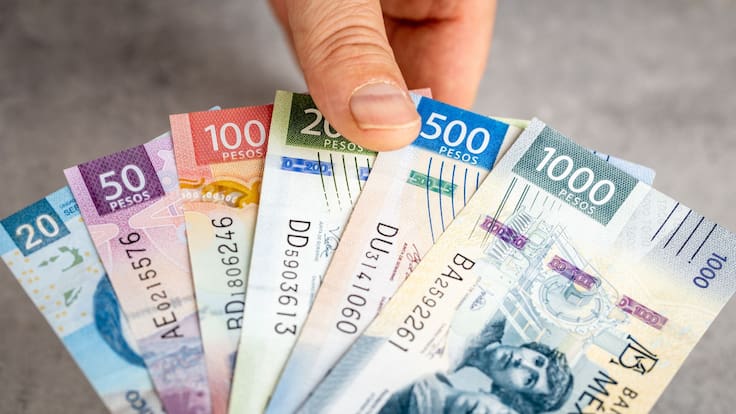 ¿Ayudas a un familiar con dinero? El SAT puede considerar ese movimiento como ingreso no declarado y tendrías serios problemas