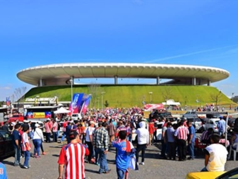 Busca Chivas otro lleno de estadio contra Pachuca