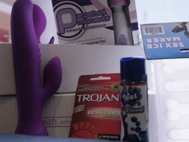 Sex Shop. Isabel Vega, Daniel Alavarado, Osvaldo Gil. 05/04/13