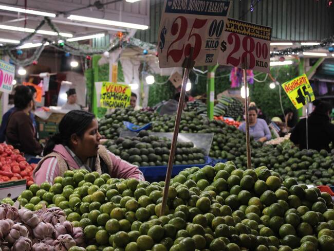 Denuncian pequeños comerciantes extorsiones y derecho de piso