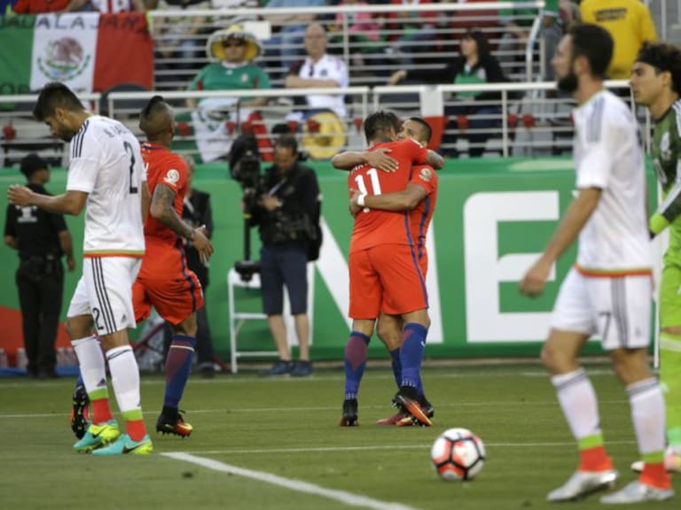México sufre la derrota más humillante de su historia en partido oficial