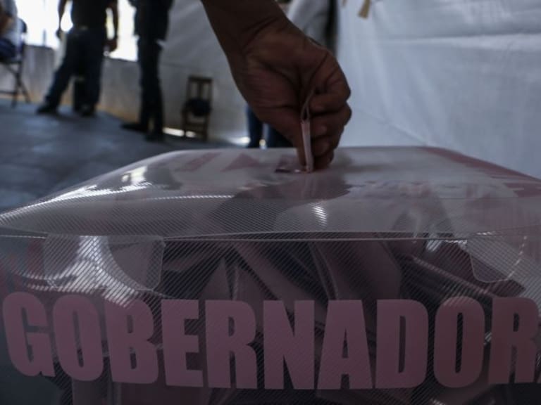 &quot;Terrorismo electoral&quot; táctica del PRI: Bernardo Barranco
