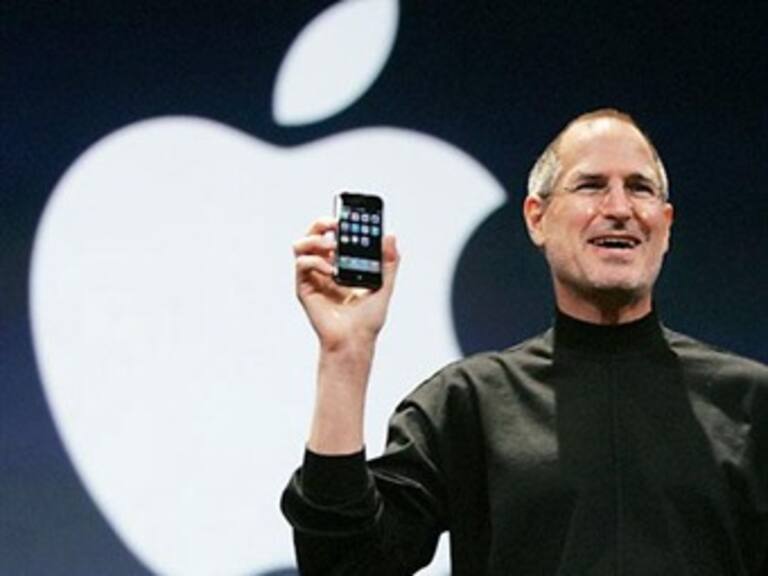Renuncia Steve Jobs a Apple