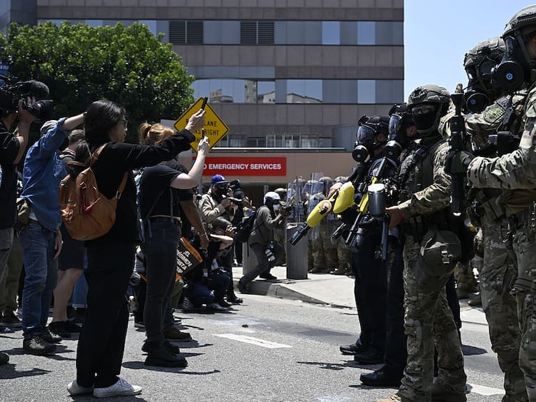 Trump abre la puerta pare desplegar tropas vs migrantes sin aval de gobernadores